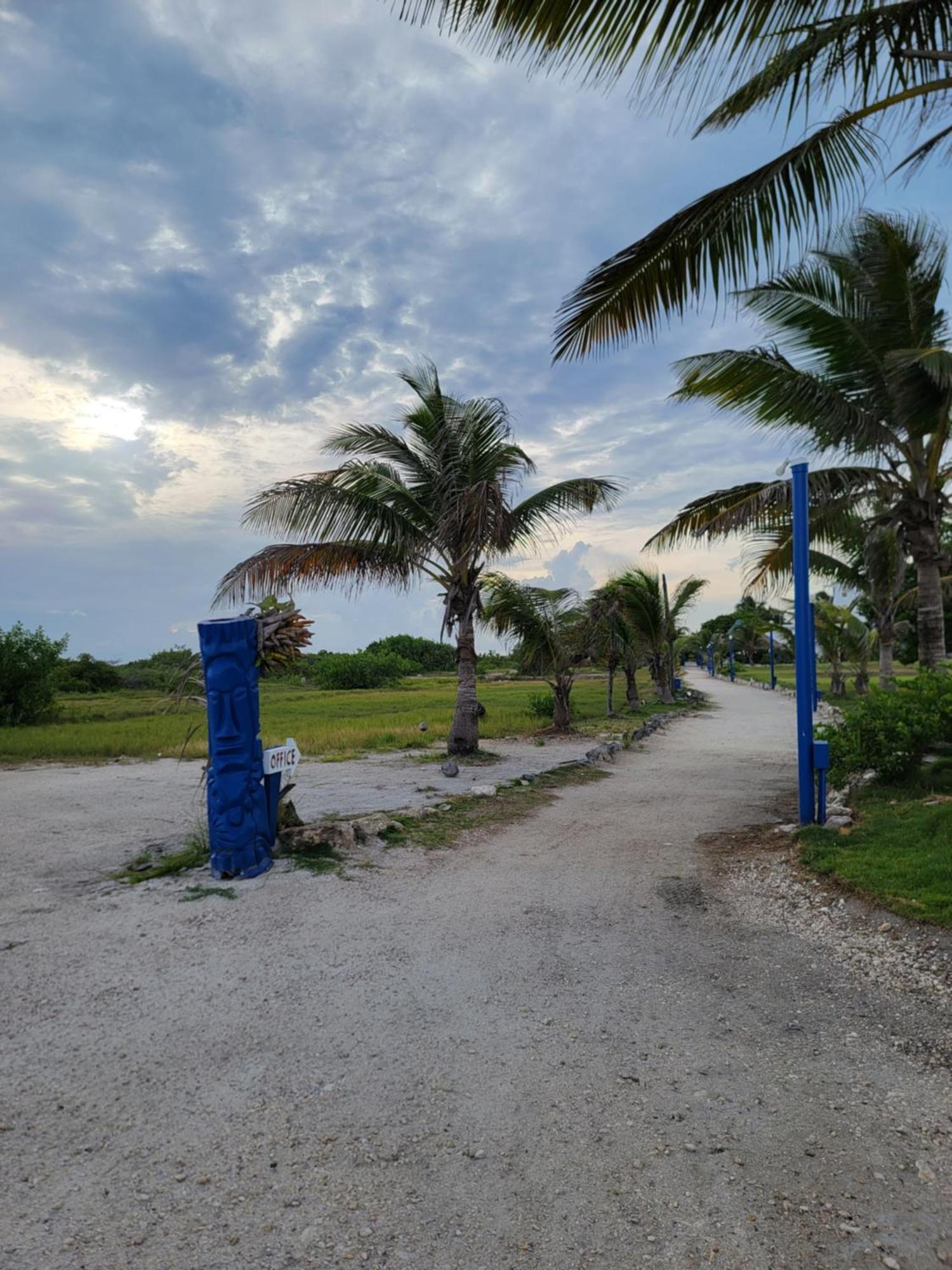 Brahma Blue Resort San Pedro  Exterior photo