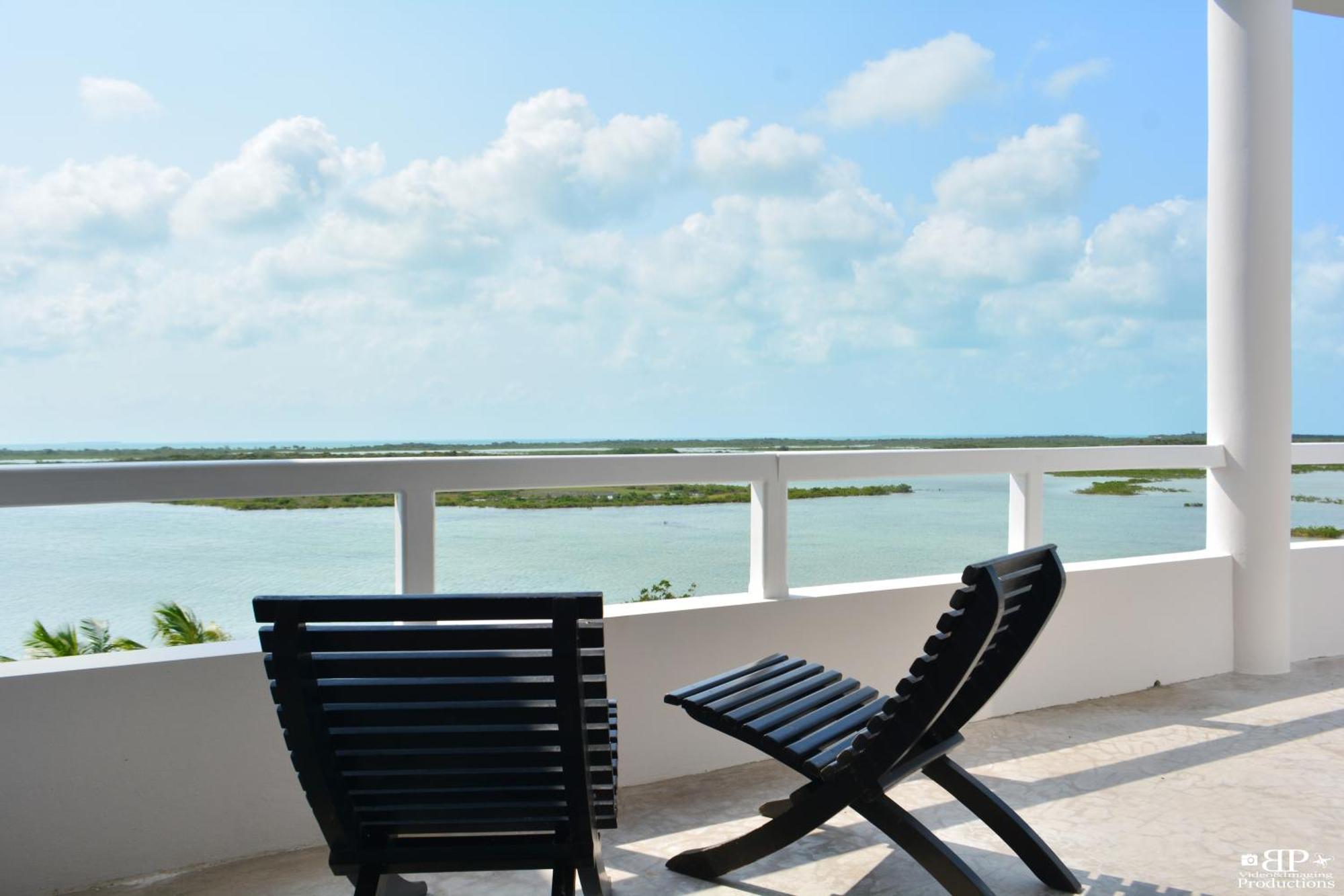 Brahma Blue Resort San Pedro  Exterior photo